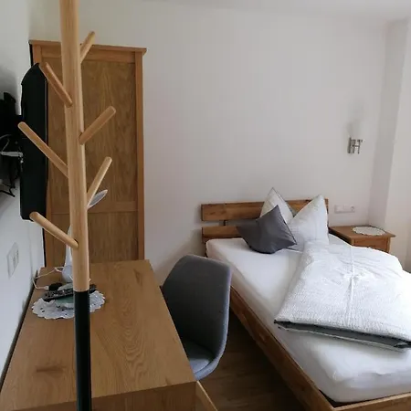 Hofgartnerhof * Strassen