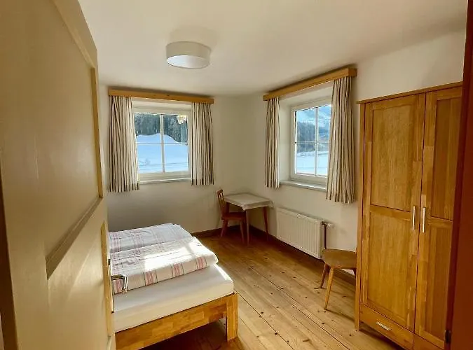 Hofgartnerhof Appartement Strassen