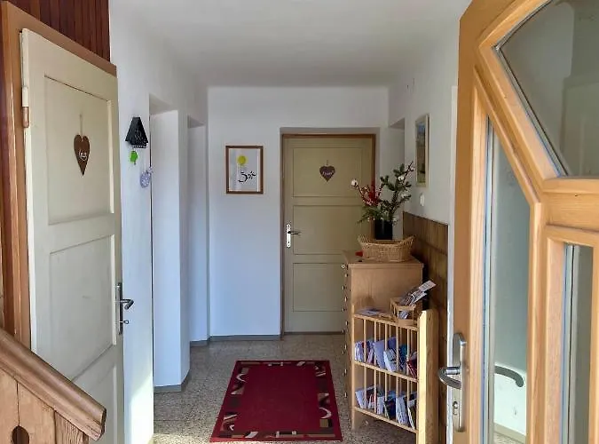 Hofgartnerhof * Strassen