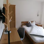 Hofgartnerhof * Strassen