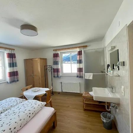 Hofgartnerhof 公寓 *