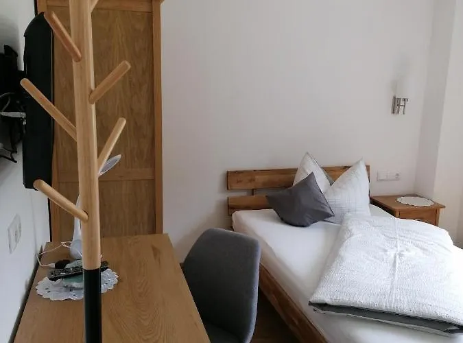 Hofgartnerhof * 斯特拉森